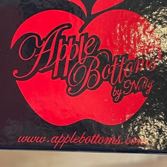 Apple Bottom Boots - Picture 5 of 6